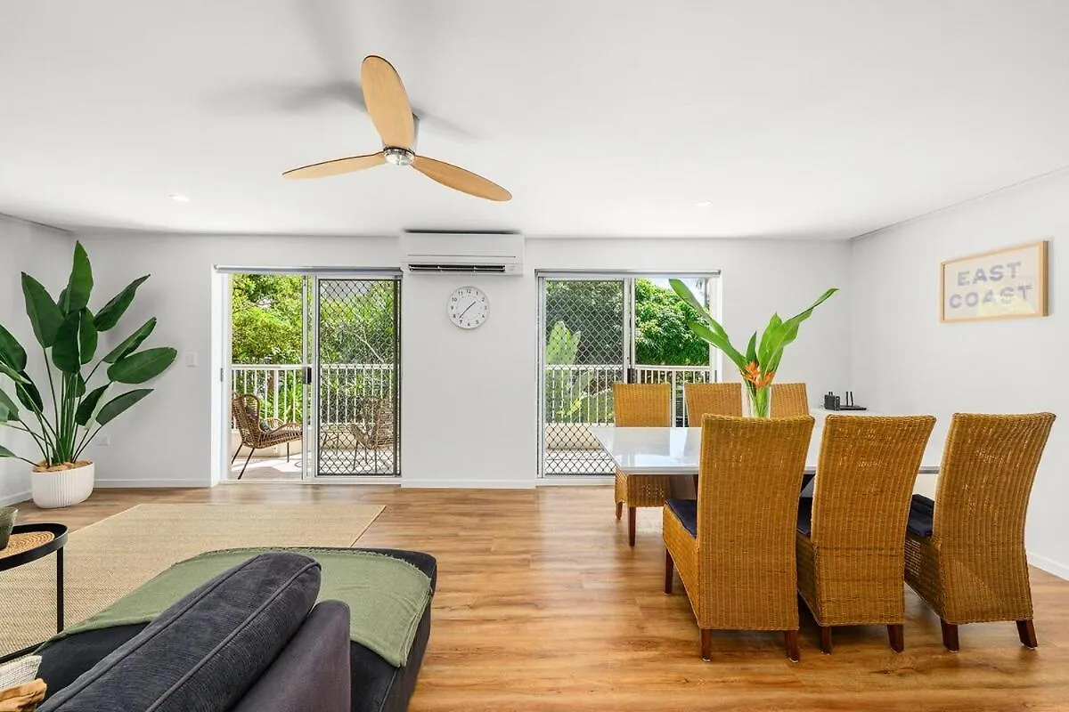 Apartment Rare 3 Bed Beachside Burleigh Gold Coast Australia